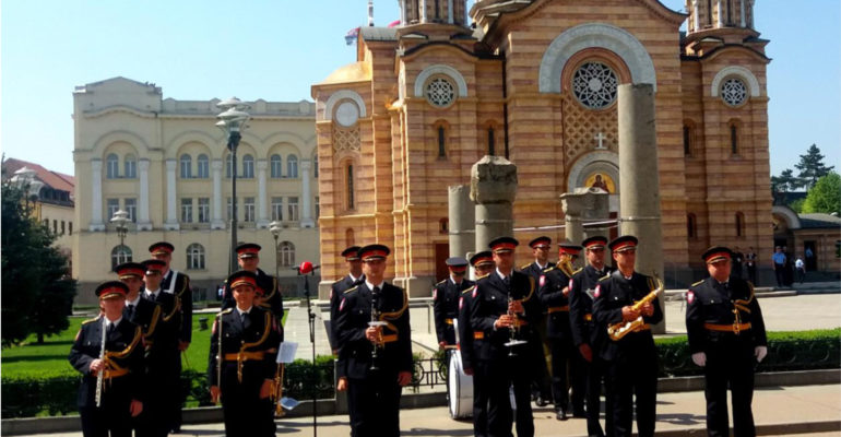 Das Polizeiorchester der Republik Srpska hat zum ersten Mal beim Heiligen Sava Ball aufgetreten