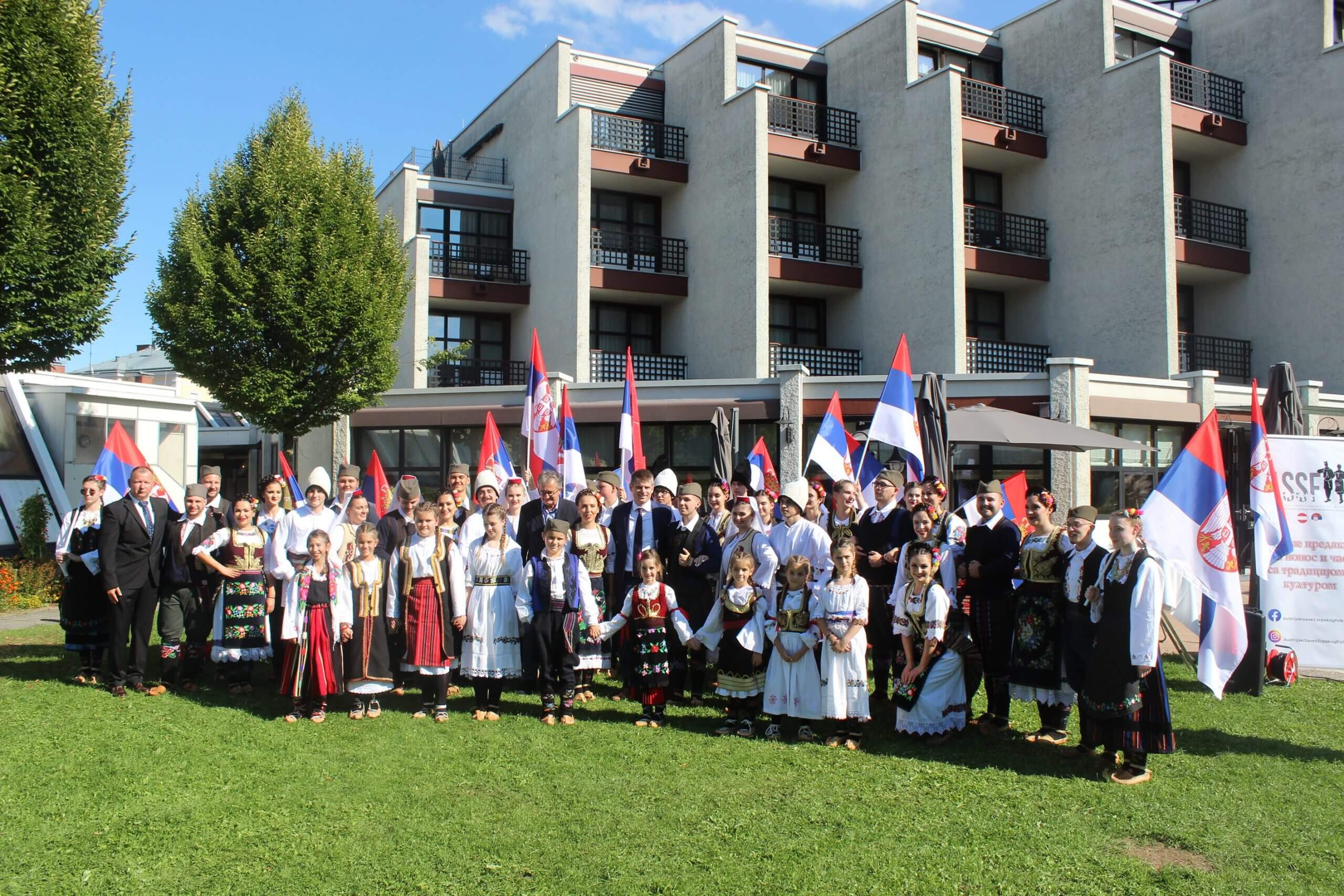 Feier zum Tag der serbischen Einheit, Freiheit und der Nationalflagge in Salzburg