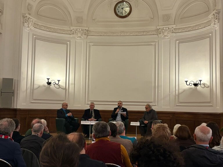 Symposium zum Thema NATO-Bombardierung der BR Jugoslawien
